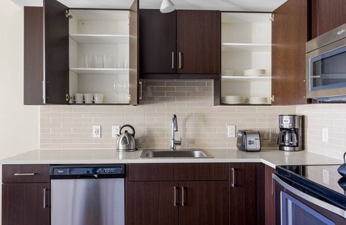 Theatre District Wohnung | Hip Chinatown/Theater District 1BR w/ Gym & W/D, nr T, by Blueground