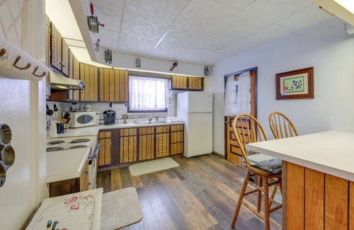 Alexandria Haus | Historic Alexandria Home w/ Private Yard!