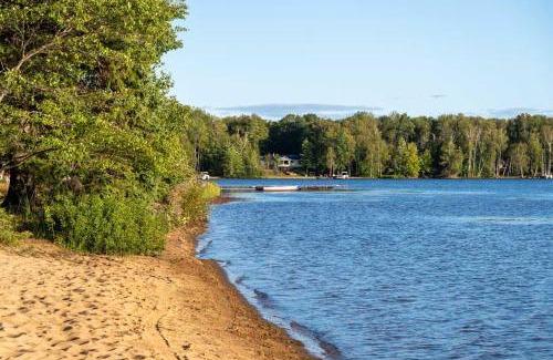 Trout Lake Kabine | Historic Birch Lodge and Motel