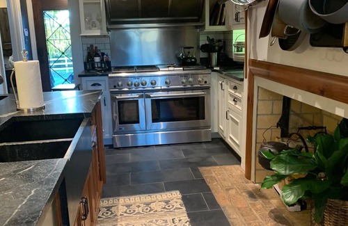 Mount Vernon Haus | Historic Boyd Harvey House and Grounds by RedAwning