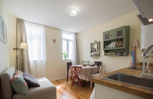 Santo Estevao Wohnung | Historisches Zentrum Alfama, Wifi, Transport, Kostenlose öffentliche Parkplätze in der Nähe-3rd F.