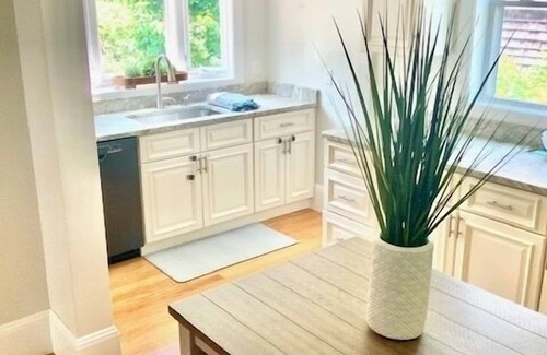 Plymouth Haus | Historic Charm Meets Coastal Comfort – Steps from Downtown Plymouth