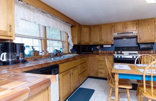 Clendenin Haus | Historic Farm Retreat, perfekt für einen Kurzurlaub