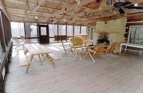 Clendenin Haus | Historic Farm Retreat, perfekt für einen Kurzurlaub