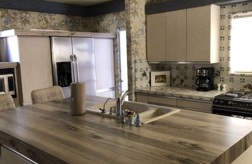 B-Bar-H Ranch Haus | Historic Mary Pickford Estate A1 - 30 minutes from Empire Polo Grounds