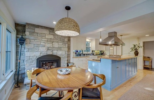 Marine on St. Croix Haus | Charming 3-bedroom house with WiFi, AC in quaint Marine on Saint Croix