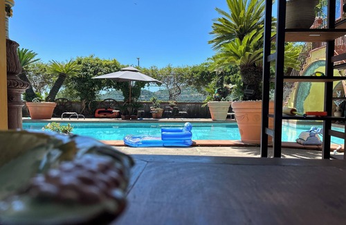 Marini Villa | Erstaunliche historische Villa mit Marmorpool und tropischem Garten an der Amalfiküste