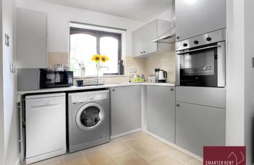 London Colney Wohnung | Hitchin - St Anne's - 2 bed coach house & Parking