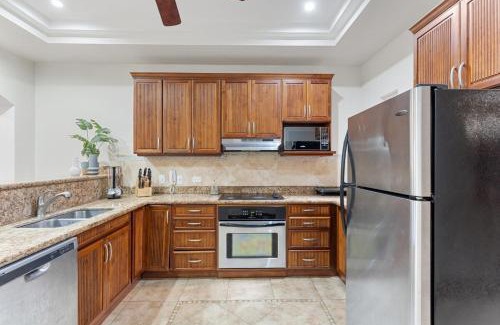 Playa Langosta Wohnung | HM103 Blissful 2BR Beachfront Condo