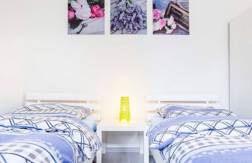 Eicken Wohnung | MG01 zentrale Apartment in Mönchengladbach mit W-Lan