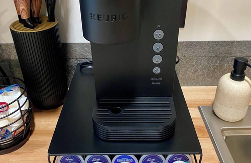 Logan Kabine | The Roost Hocking Hills Tiny Home - Pet Friendly!