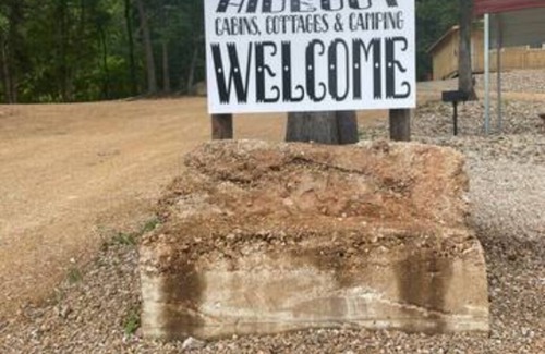 Eminence Hütte | Hogan's Hideout Cozy Cottage #5