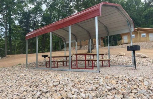 Eminence Kabine | Hogan's Hideout Garage Apartment, cozy, private Cabin