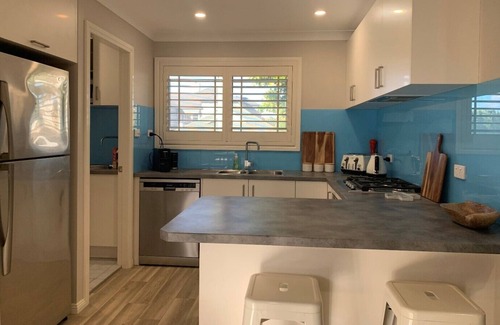 Merewether Haus | Hoggy's @ Merewether Beach - Close to Everything