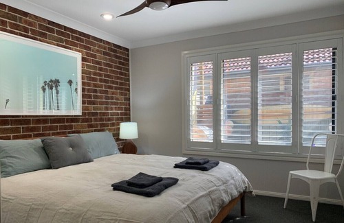 Merewether Haus | Hoggy's @ Merewether Beach - Close to Everything