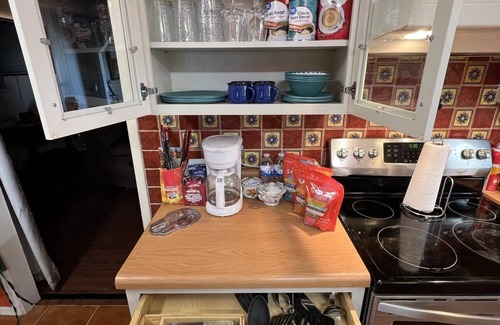 Columbus Haus | Hole in the Wall Getaway - USA/MEXICO Border Bed & Breakfast