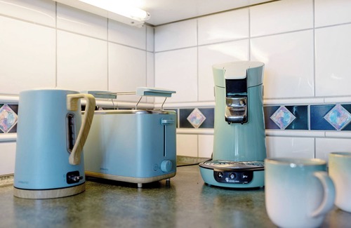 Neustadt-Geinsheim Wohnung | Ferienwohnung 'Am Storchennest' mit Balkon und WLAN