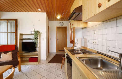 Deggenhausertal Wohnung | Ferienwohnung 2 auf dem Bauernhof "Wagenberg" mit Bergblick, WLAN, Balkon & Garten