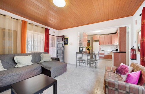 Vale de Centianes Wohnung | Ferienwohnung "Casa da Praia" in Strandnähe mit 3 privaten Terrassen und WLAN