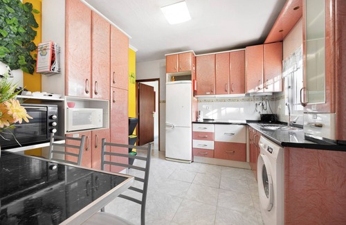 Vale de Centianes Wohnung | Ferienwohnung "Casa da Praia" in Strandnähe mit 3 privaten Terrassen und WLAN