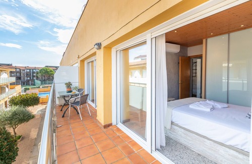 Els Griells Wohnung | Ferienwohnung 'Noenil' mit Pool & WLAN