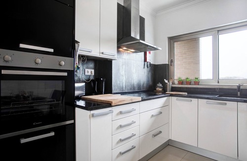 Peniche de Cima Haus | Ferienhaus 'A O - Azul Aprumado' mit Gemeinschaftsterrasse, Balkon und WLAN