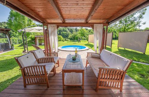 Sveti Juraj na Bregu Wohnung | Holiday Home Arcadia with pool, hot tub and sauna