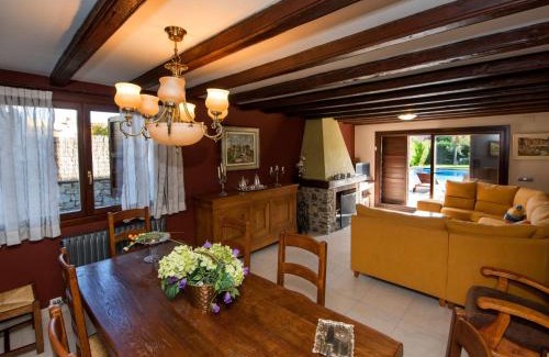 La Seu d'Urgell Haus | Holiday Home can Oscar by Interhome