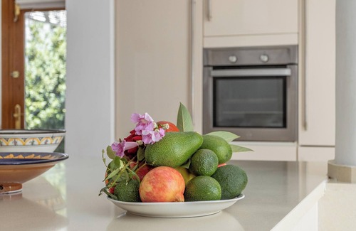 Almunecar Haus | Ferienhaus "Casa Laura" mit Bergblick, Pool, Garten, A/C & WLAN