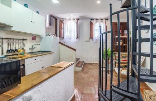 Sacromonte Haus | Holiday Home Cueva de Lindaraja by Interhome