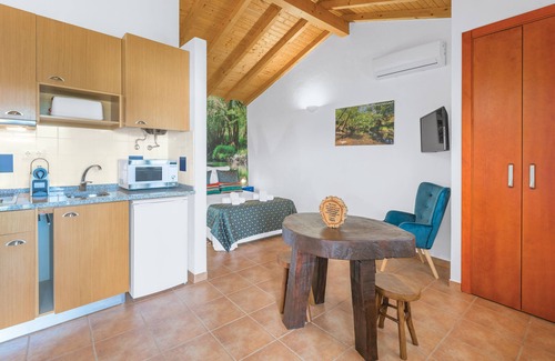 Sao Luis Wohnung | Ferienhaus 'Eva' mit Bergblick, WLAN und Klimaanlage