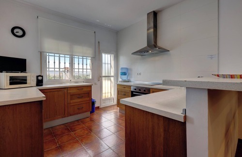 San Roque Haus | Ferienhaus 'Fortuna 5' mit Bergblick, Pool und Terrasse