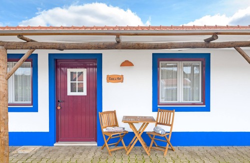 Sao Luis Wohnung | Ferienhaus 'Gui' mit Bergblick, Wi-Fi und Klimaanlage