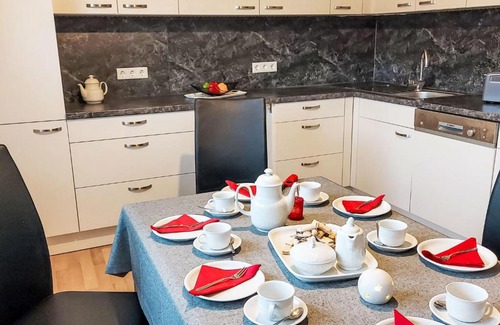 Steinheim Haus | Holiday Home Lindenstraße-3 by Interhome