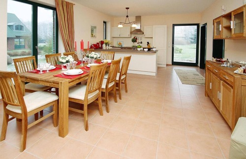 Dummer Haus | Ferienhaus 'Seeadler Am Dümmer' mit Seeblick, Privatterrasse und WLAN