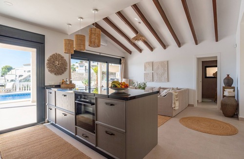 La Capellania Haus | Ferienhaus 'Villa mit privatem Salzwasser Pool' mit Meerblick, Wi-Fi und Klimaanlage