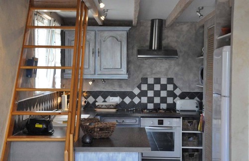 Aups Haus | Ferienhaus Aups für 1 - 4 Personen mit 2 Schlafzimmern - Reihenhaus