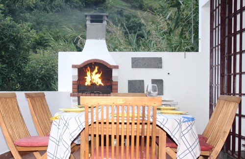 Ribeira Grande Haus | Ferienhaus Fenais da Ajuda für 1 - 5 Personen mit 2 Schlafzimmern - Reihenhaus