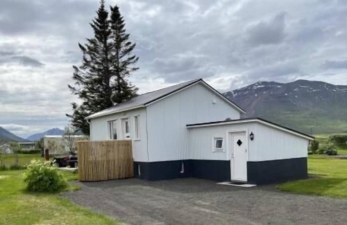 Hauganes Haus | Holiday house Hrísey for 1 - 4 persons with 2 bedrooms - Holiday home