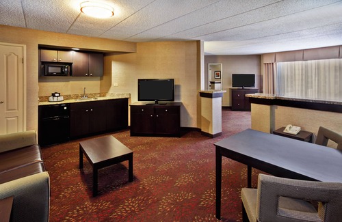 Elgin Hotel | Holiday Inn Chicago Northwest-Elgin by IHG