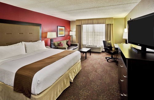 Elgin Hotel | Holiday Inn Chicago Northwest-Elgin by IHG