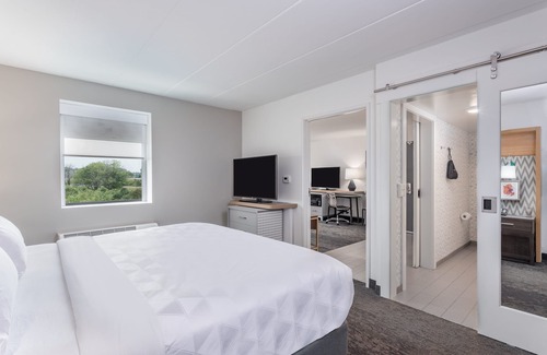 Columbus Hotel | Holiday Inn Columbus by IHG