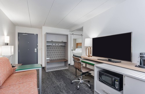 Columbus Hotel | Holiday Inn Columbus by IHG