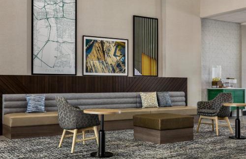 Columbus Hotel | Holiday Inn Columbus-Hilliard by IHG