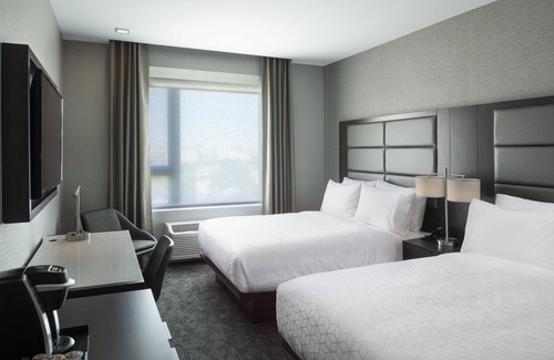 Revere Hotel | Holiday Inn Express Boston Logan Airport - Revere by IHG