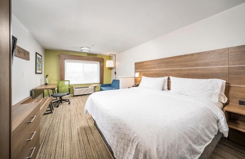 Vernon Hills Hotel | Holiday Inn Express Chicago Northwest-Vernon Hills by IHG