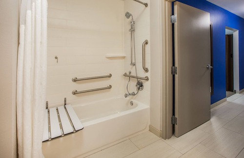 Historic Downtown Durango Hotel | Holiday Inn Express Durango Downtown-Animas River by IHG