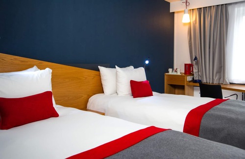 Quedgeley Hotel | Holiday Inn Express Gloucester - South by IHG