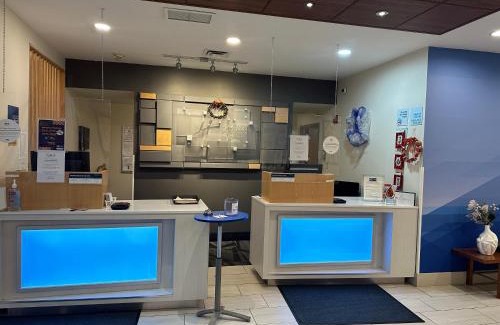 Holiday City Hotel | Holiday Inn Express Hotel & Suites Bryan-Montpelier by IHG