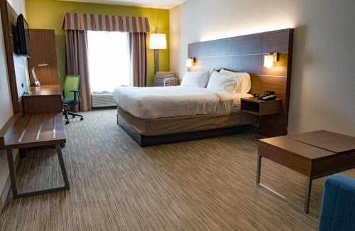 Elkhart Hotel | Holiday Inn Express Hotel & Suites Elkhart-South by IHG